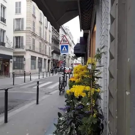 Appartement Studio Neuf Calme Lancry Triangle D Or Canal St Martin *